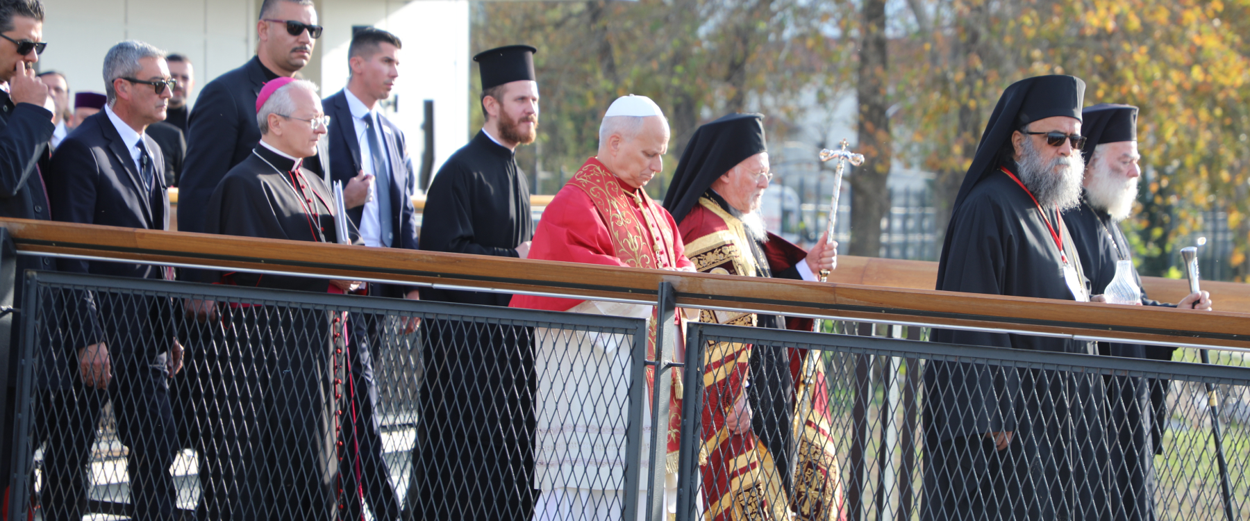 In İznik (ancient Nicaea), a prayer service was held near the archaeological remains of the Basilica of Saint Neophytos, marking 1,700 years since the Council of Nicaea.